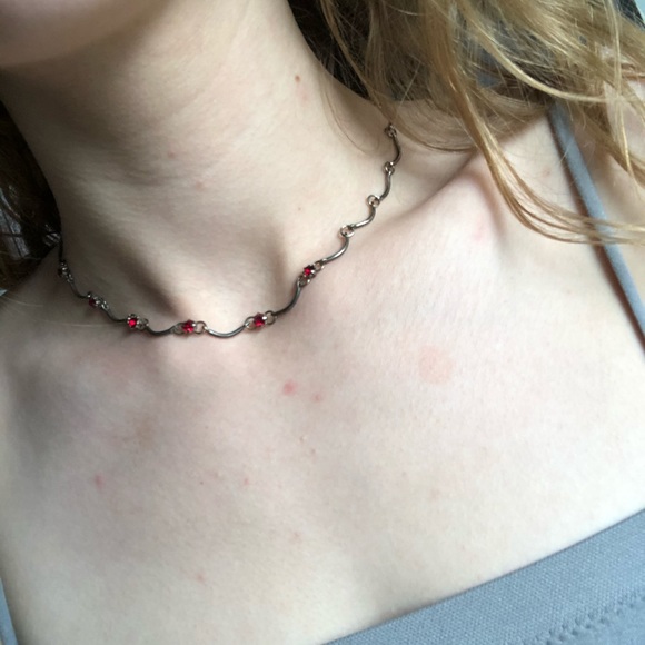FREE over $25 red gemstone choker - Picture 7 of 7